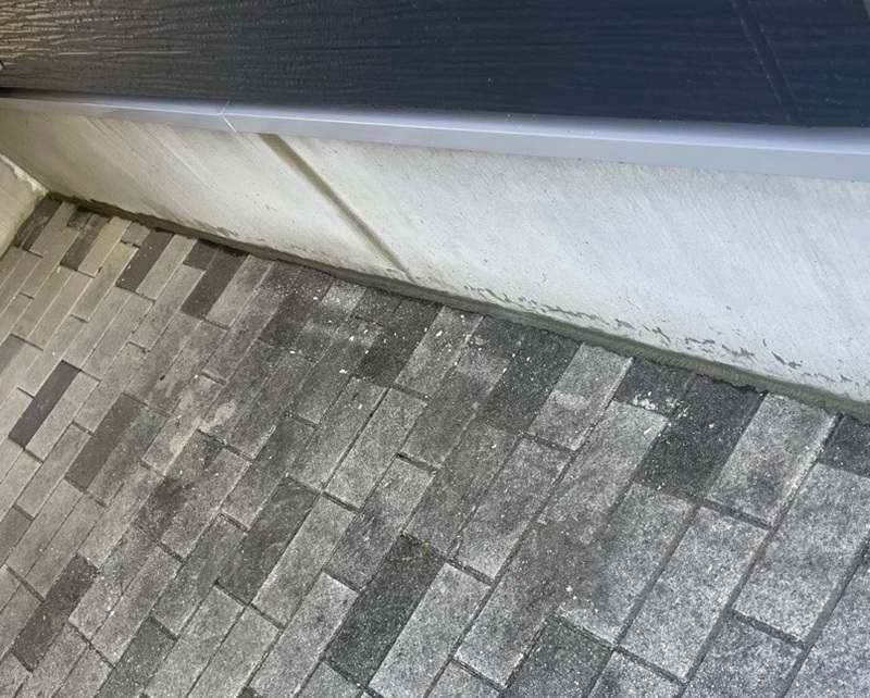 基礎巾木塗装前