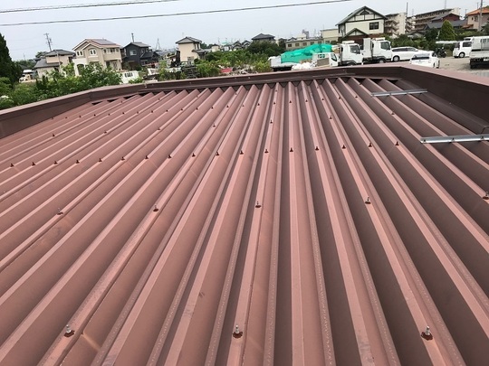 一宮市Tさま　折板屋根塗装前