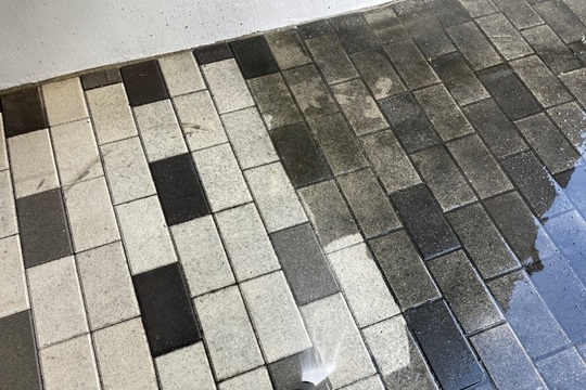 基礎巾木塗装完成