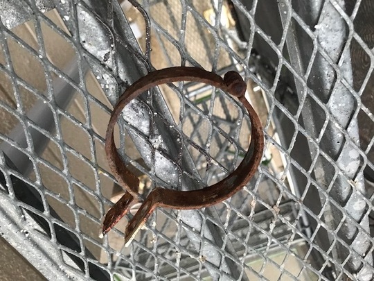 配管金具