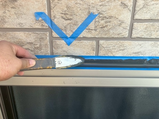 シーリング均し作業