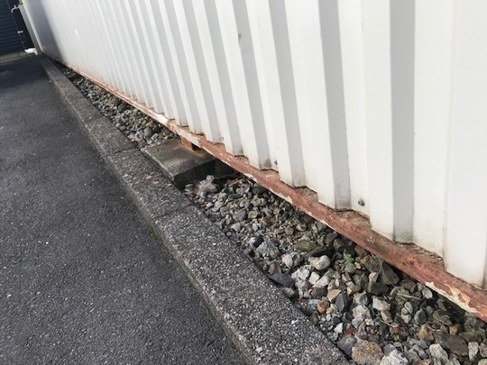 フェンス塗装前